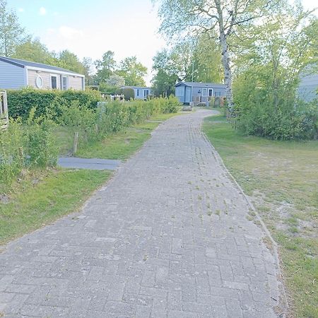 Bj Chalets: Cozy Family-Friendly Chalet at Lauwersoog Holiday Park Exterior photo